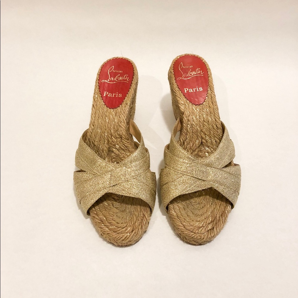 SOLD!❌Christian Louboutin Gold Wedges 37